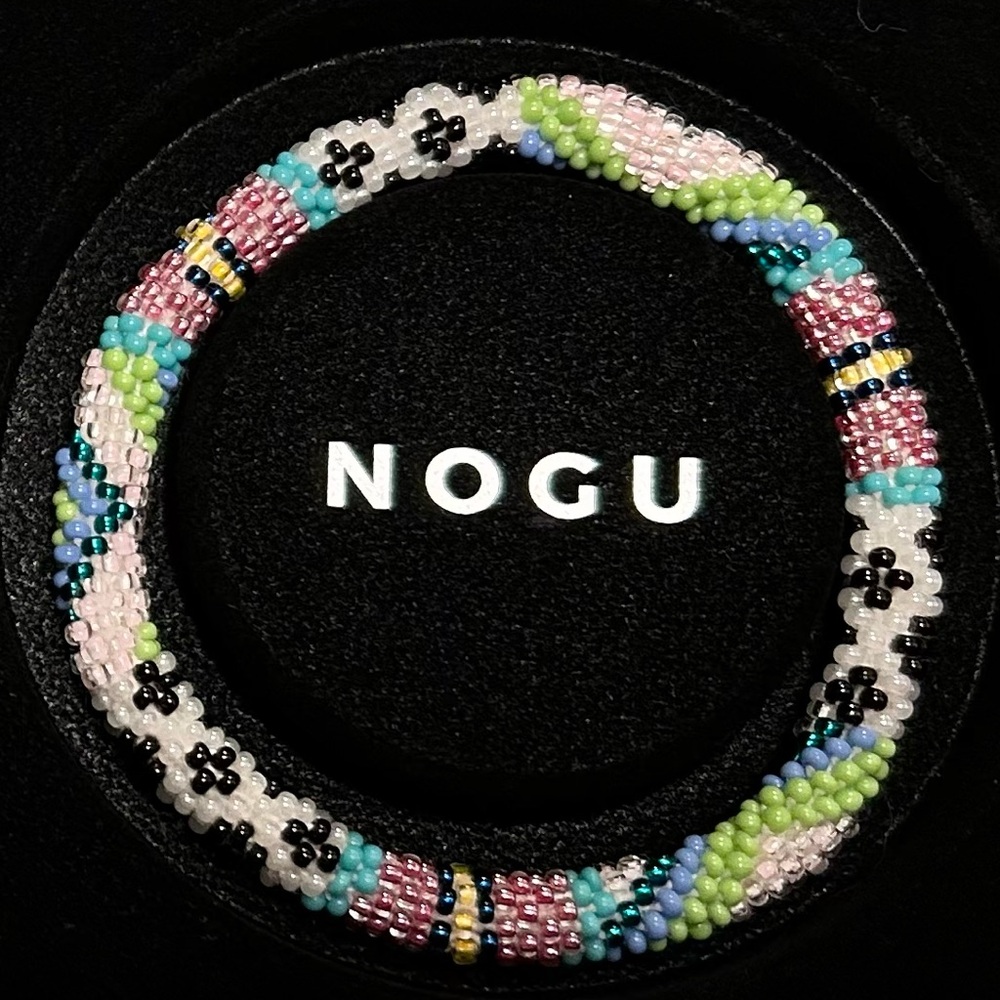 🤍💜💚 Lotus Sky Beaded Himalayan Bracelet 🤍💜💚